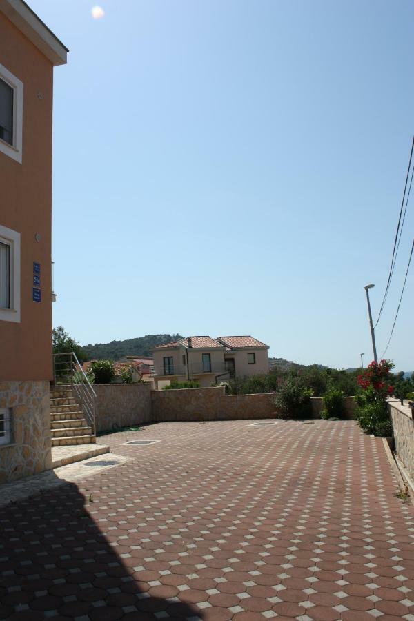 Villa Tea Ražanj Exteriér fotografie