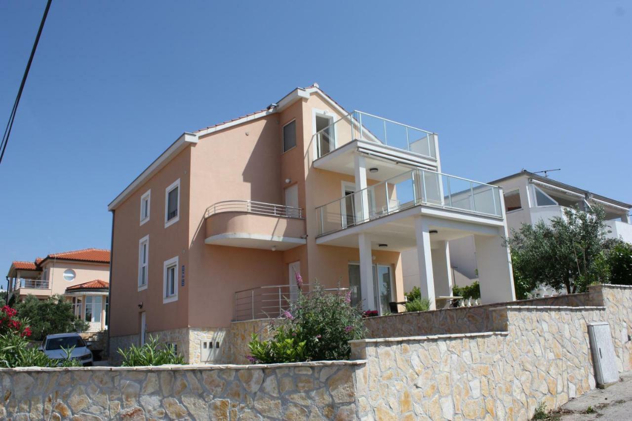Villa Tea Ražanj Exteriér fotografie